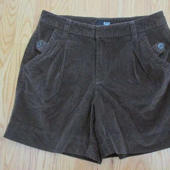 ANA WOMEN'S SIZE 10 SHORTS BROWN PIN WHALE CORDUROY PLEATS TROUSER - Picture 1 of 12